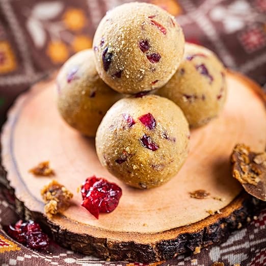 THE FILLING STATION Moong Dal Cranberry Ladoo | Sweetened with Palm Jaggery | No Added Sugar | No Artificial Flavors | No Preservatives_9 Ladoo_250 GM - View 4 of 6