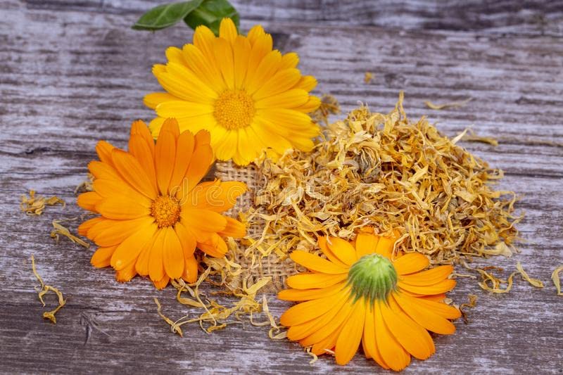 A D Food &amp; Herbs Dried Calendula Petals Aromatic Edible for Homemade Lattes, Tea Blends, Bath Salts, Gifts, Crafts (20 Gms x pack of 2) (FROM INDIA)SAB - View 2 of 5
