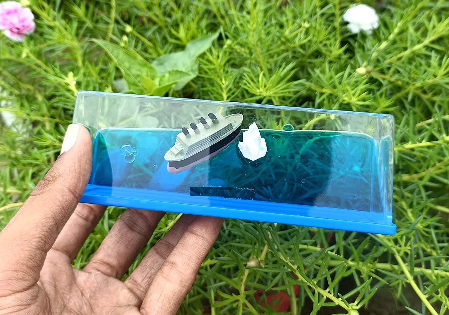 DEVKI Car Interior Dashboard Decoration, Titanic Wave Cruise Ship, Liquid Wave Cruise Ship Decoration, Car Dashboard, Living Room, Office, Glass, Plastic - View 8 of 8