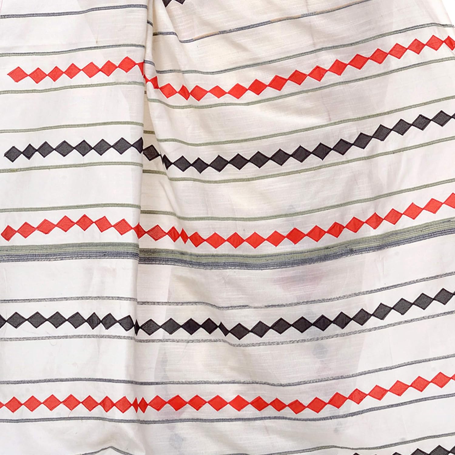 TANTLOOM Women`s Bengali Khesh Pure Cotton Handloom Saree Diamond Designed With Blouse Piece - View 4 of 5