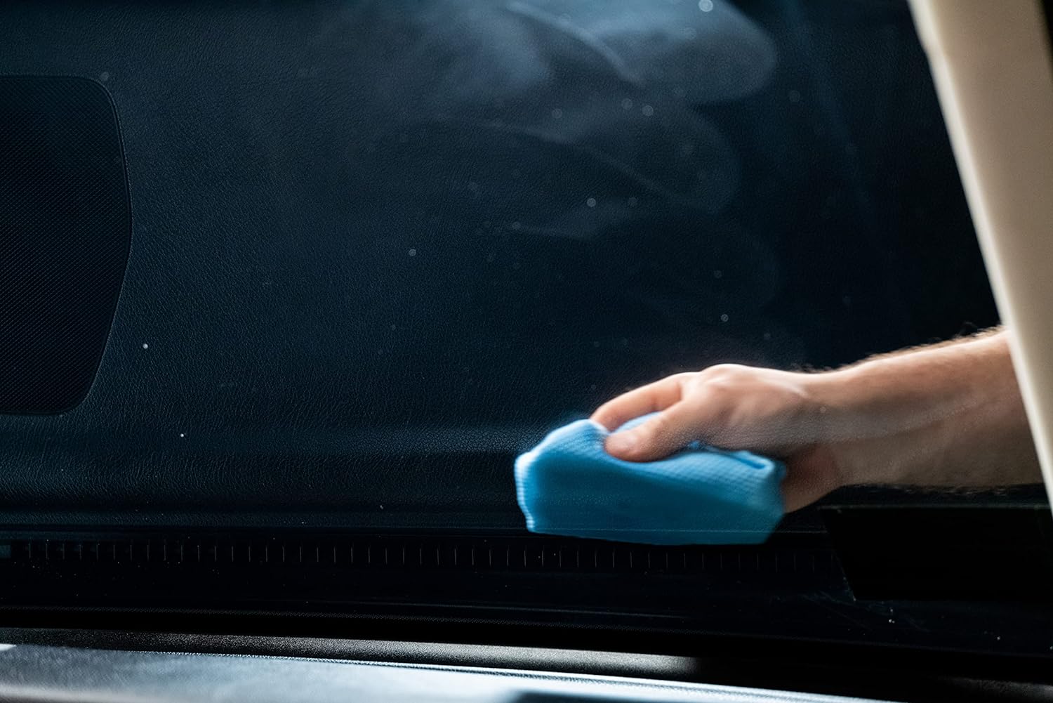 Turtle Wax ClearVue Rain Repellent - Car Glass Cleaner - View 7 of 8