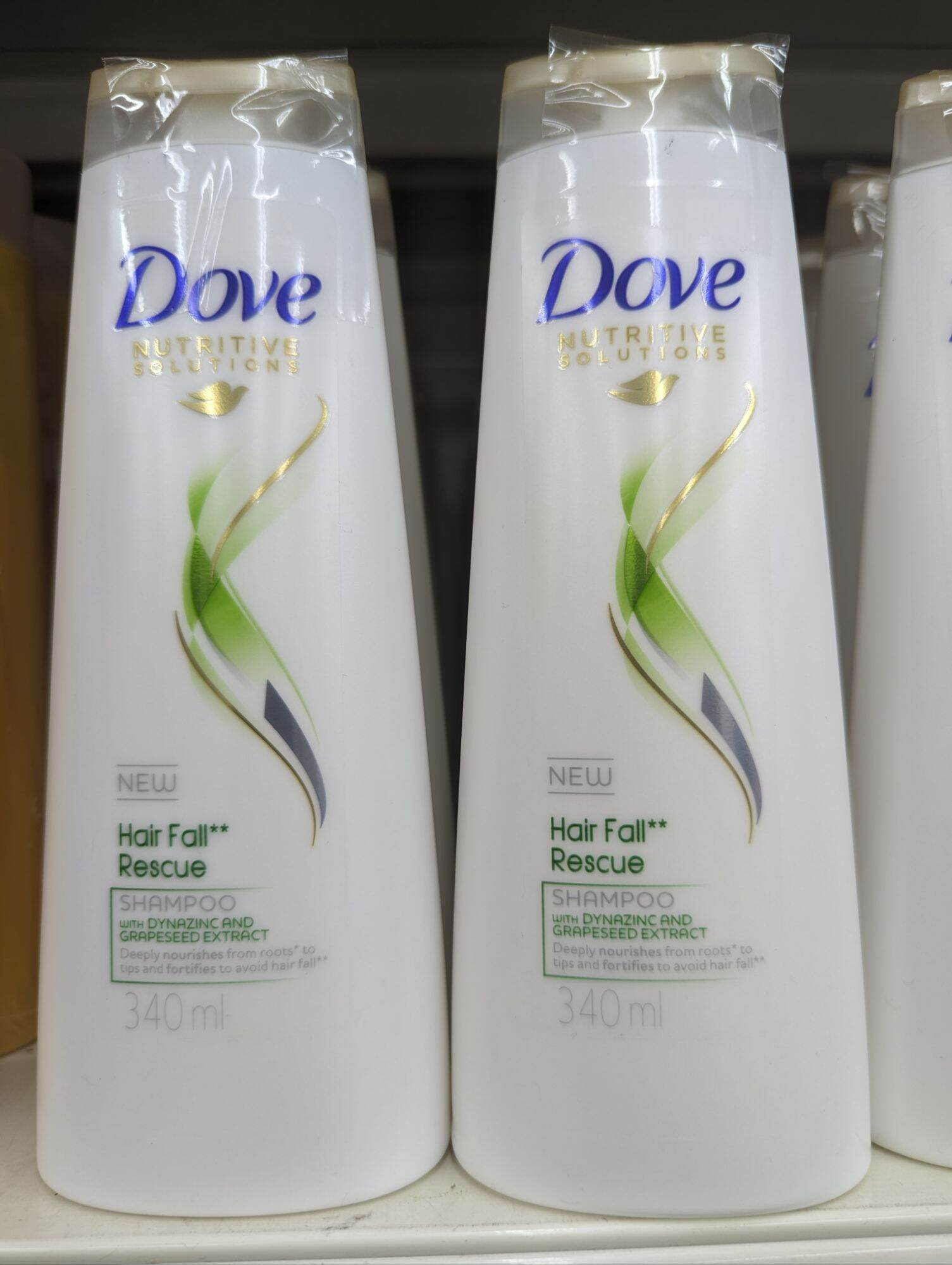 DOVE Hair Fall Rescue Shampoo 400ml – Original, Strengthening, Nourishing, Anti-Hair Fall Formula with Nutritive Care, Gentle on Scalp, Reduces Breakage, Promotes Strong, Healthy, Shiny, Smooth Hair for Daily Use - View 2 of 3