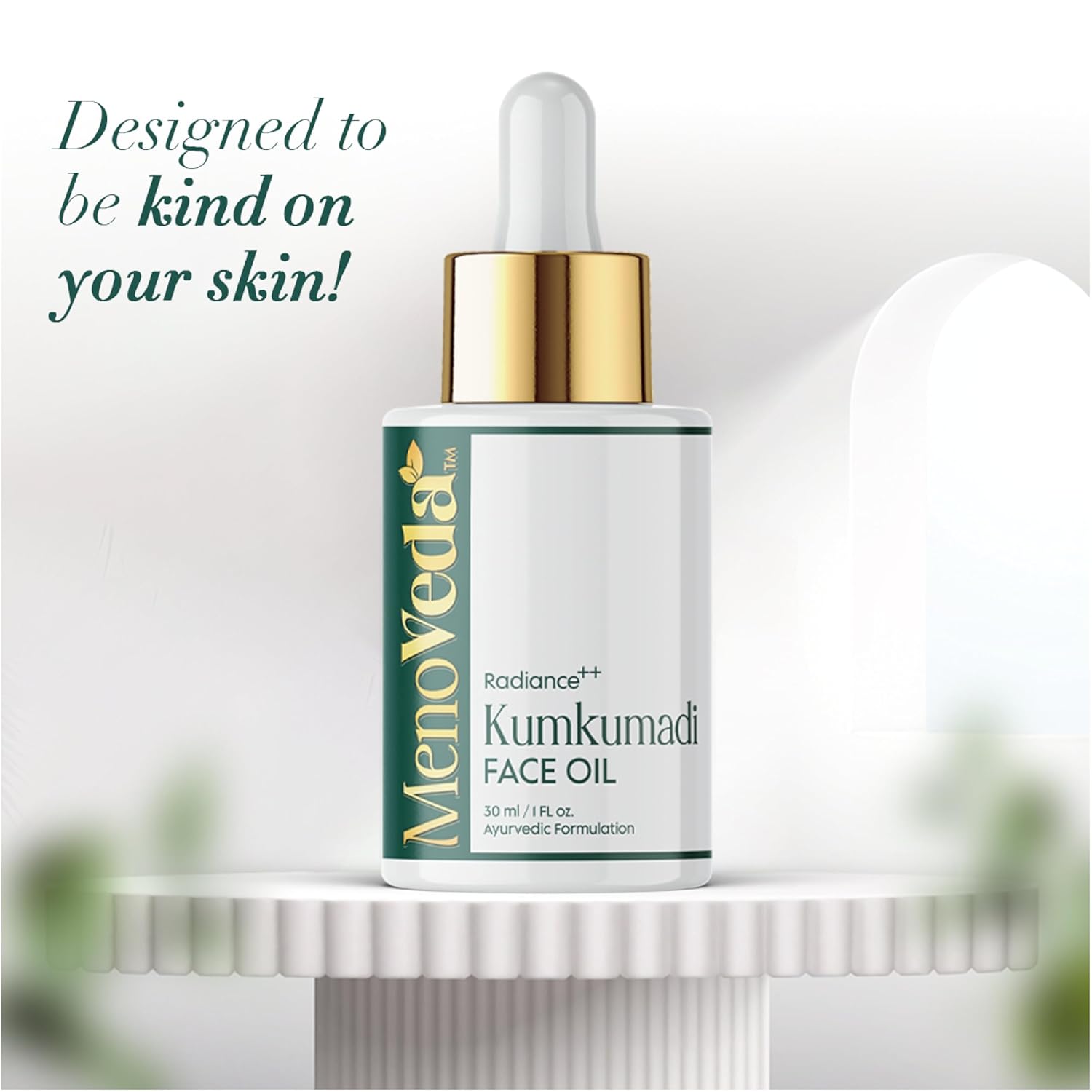 Menoveda Kumkumadi Face oil For glowing skin | Reduces Fine Lines & Wrinkles | Improves Elasticity | Antioxidant-Rich Anti-Ageing Formulation for Dark Spots, UnEven Skin Tone, Eye Area - 30 ml - View 4 of 5