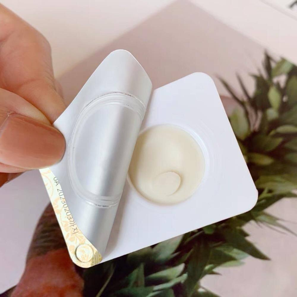 The History of Whoo Radiant White Ultimate Corrector 0.5ml Korean Skincare Spot Brightening Dark Spot Treatment Anti-Aging Pigmentation Correcting Skin Tone Even Radiance Skincare Precision Serum - View 3 of 3