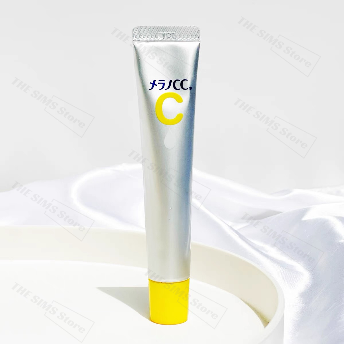 Rohto Melano CC Vitamin C Essence 20ml Brightening Serum Dark Spot Acne Mark Treatment Lightweight Penetrating Formula Skin Tone Even Repair After Sun Care Japanese Skincare - View 2 of 3