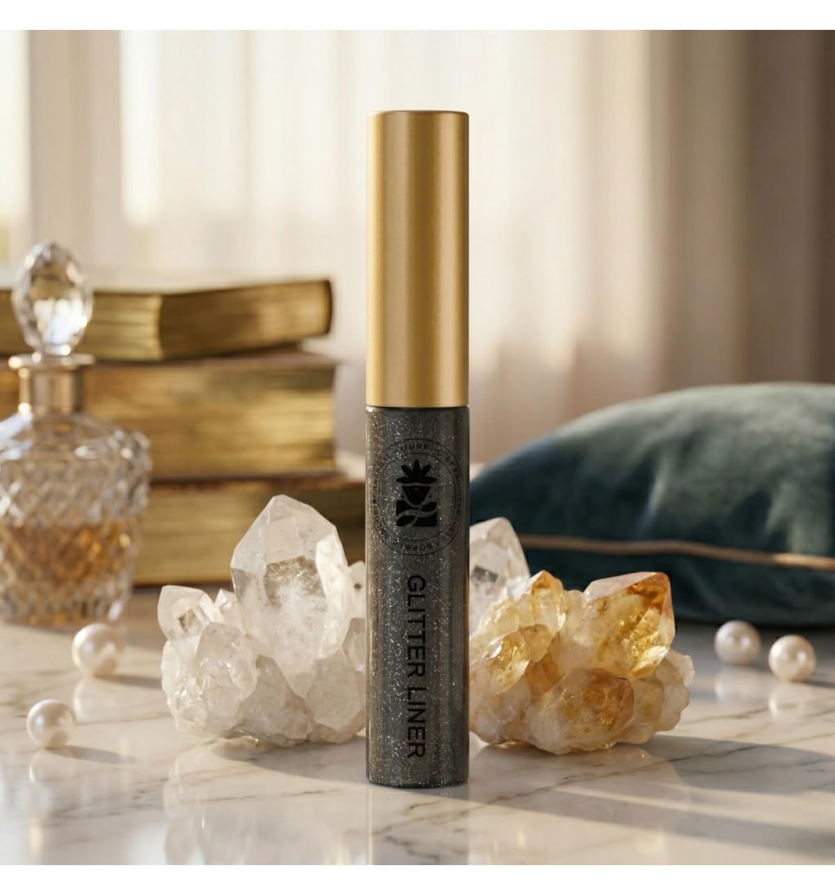 BOBI Glitter Eyeliner | Diamond Sparkle Finish | Waterproof Long Lasting | Quick Drying Smudgeproof | Felt-Tip Precision | Cruelty Free Paraben Free - Black, 5ml - View 3 of 4