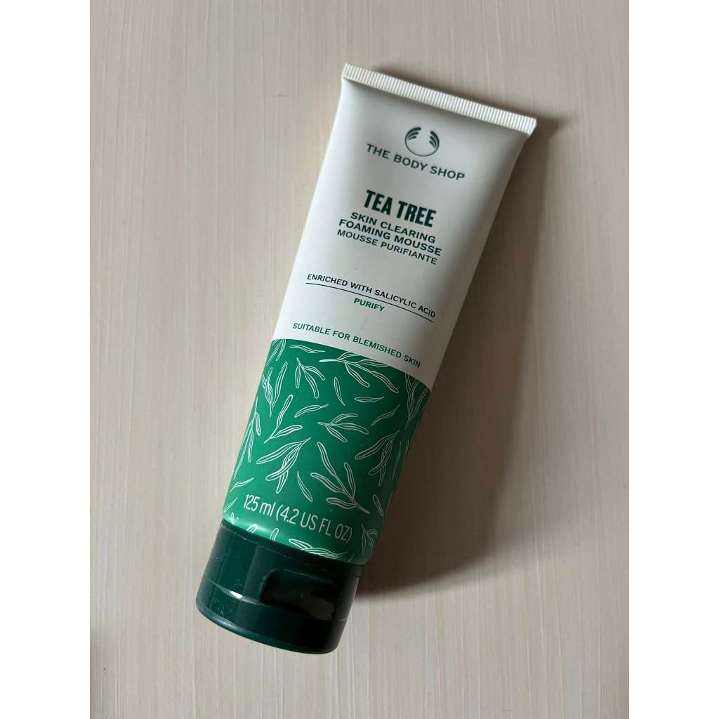 The Body Shop Tea Tree Clearing Foaming Mousse 125ml Blemish Control Face Cleanser Tea Tree Oil Gentle Purifying Foam Wash for Acne Prone Skin Redness Reduction Deep Cleansing Daily Skincare - View 2 of 3