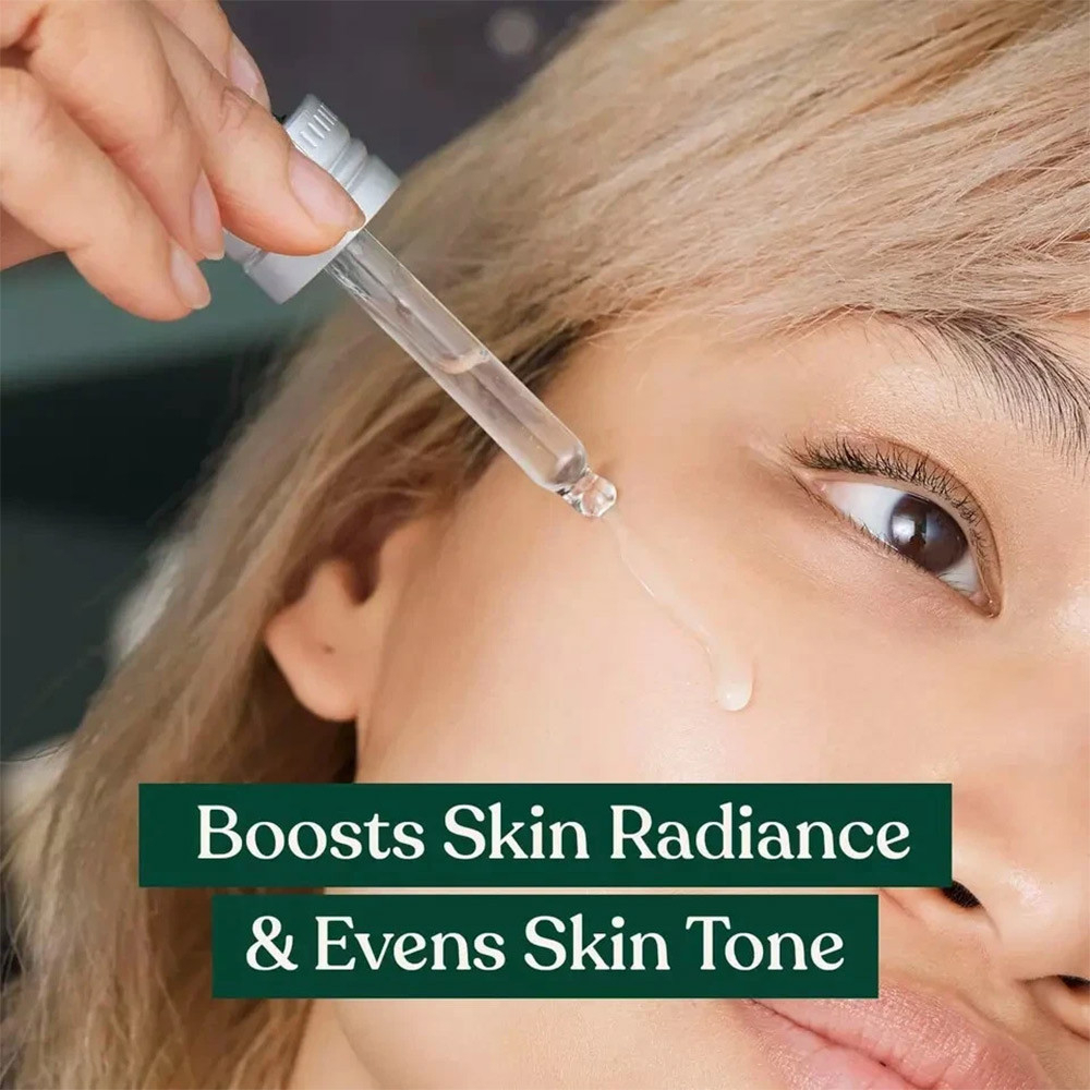 The Body Shop Vitamin C Glow Revealing Facial Serum 30ml Brightening Hydrating Radiance Booster Vitamin C Skin Illuminating Anti Dullness Daily Skincare for Smooth Even Toned Healthy Glowing Skin - View 3 of 3