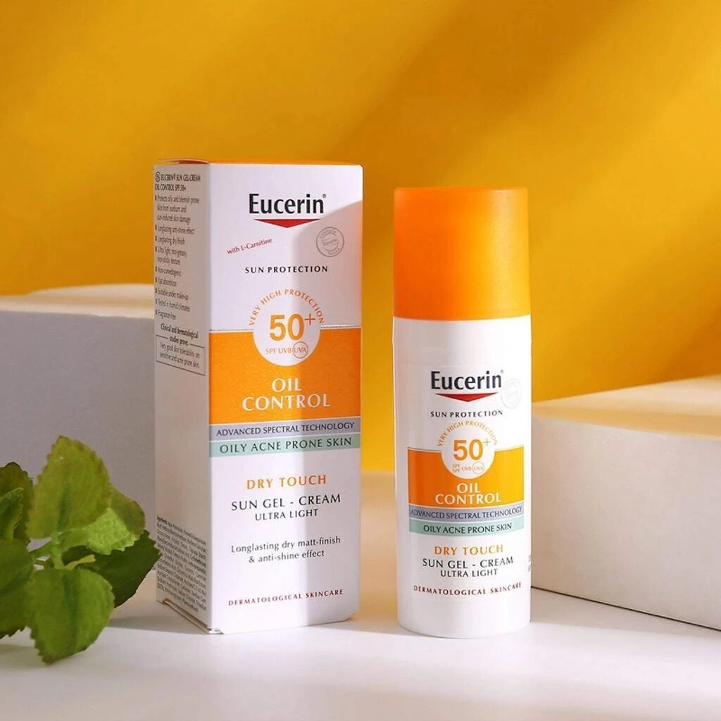 Eucerin Clear Brightening Facial Sunscreen Serum SPF50+ 50ml | Oil Control Sun Protection Serum | Fragrance-Free UV Defense | Helps Prevent Photoaging, Evens Skin Tone and Brightens Healthy Looking Complexion Daily - View 3 of 3