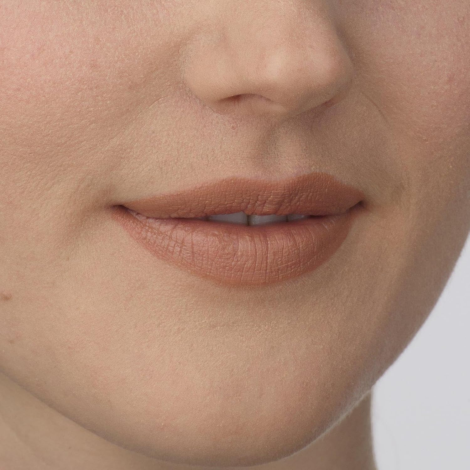 Isadora Perfect Moisture Lipstick Glossy Caramel - View 2 of 5
