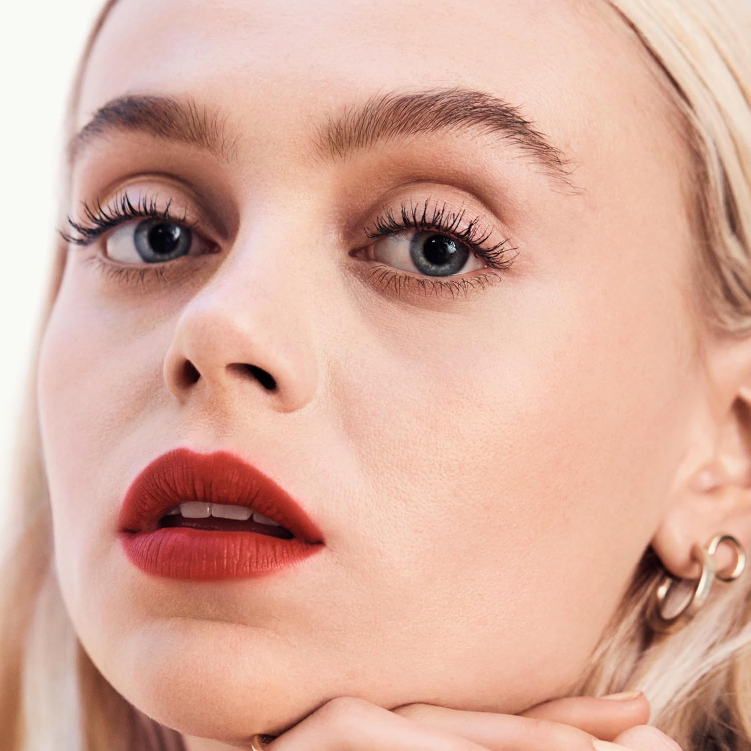 Rimmel London Lasting Finish Extreme Matte Lipstick, 160 Chestnut Rose, 2.3gr - View 2 of 6