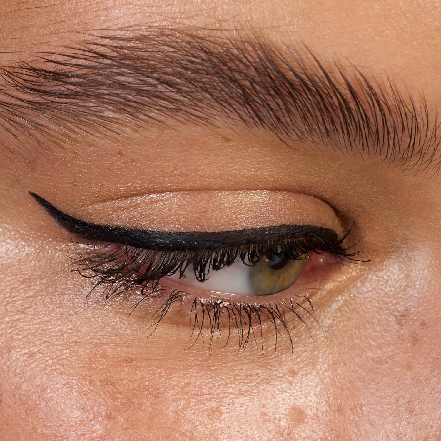 essence Quick Wing! stamp eyeliner 01 - View 2 of 5