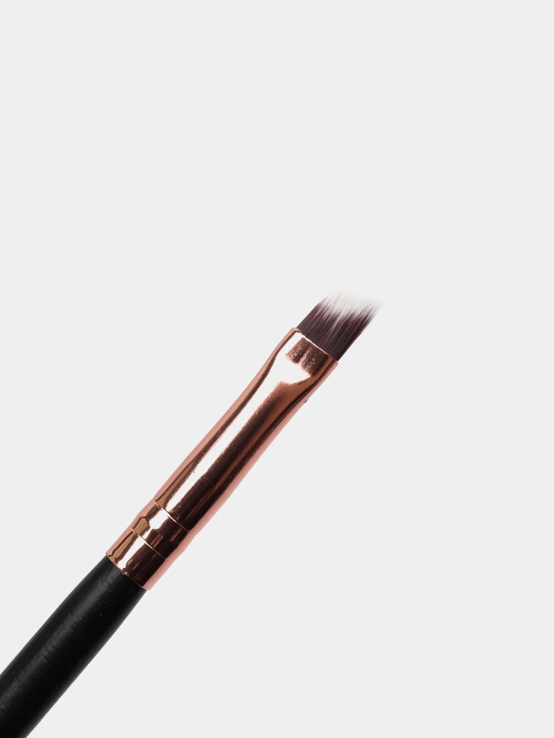 Global Fashion 2-in-1 Eyebrow & Lash Brush | Shaping & Defining Brows, Separating & Lengthening Lashes | Double-Ended Applicator | Soft Synthetic Bristles | Cruelty-Free & Vegan | Makeup Essentials - View 2 of 8
