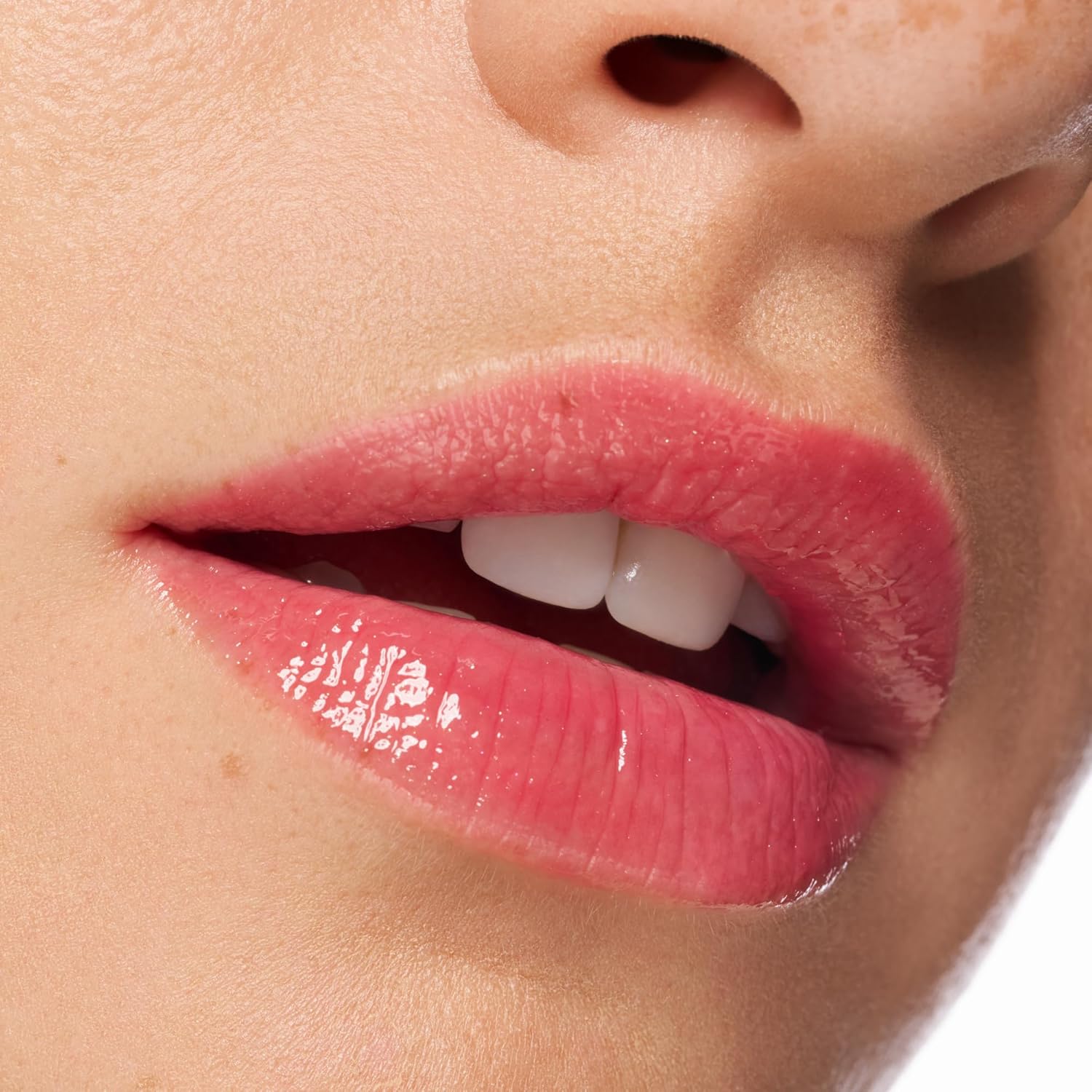 essence CHILI BOMB shiny lipgloss 01 - View 6 of 7