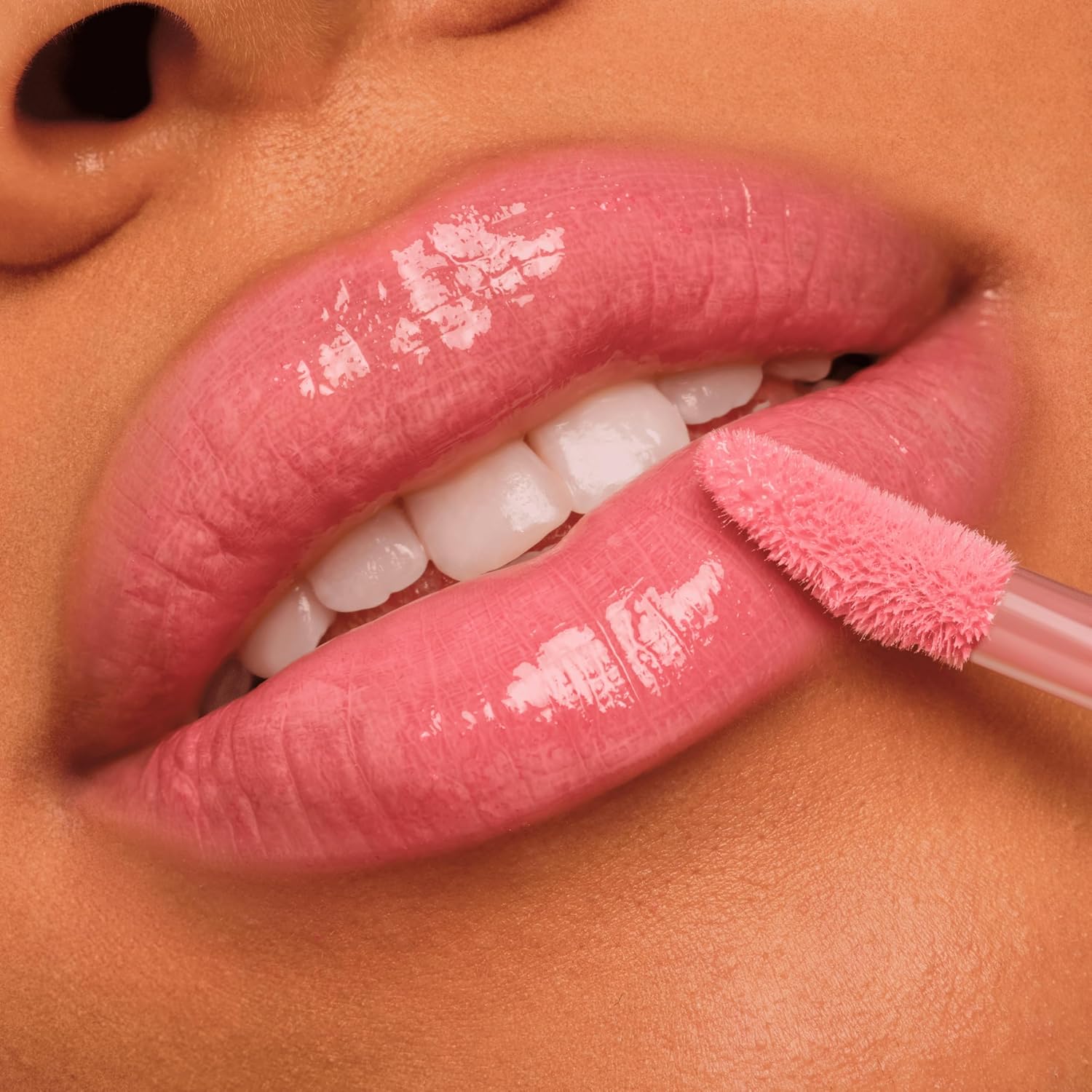 Catrice Filler Supreme Lip Gloss 020 - View 3 of 8
