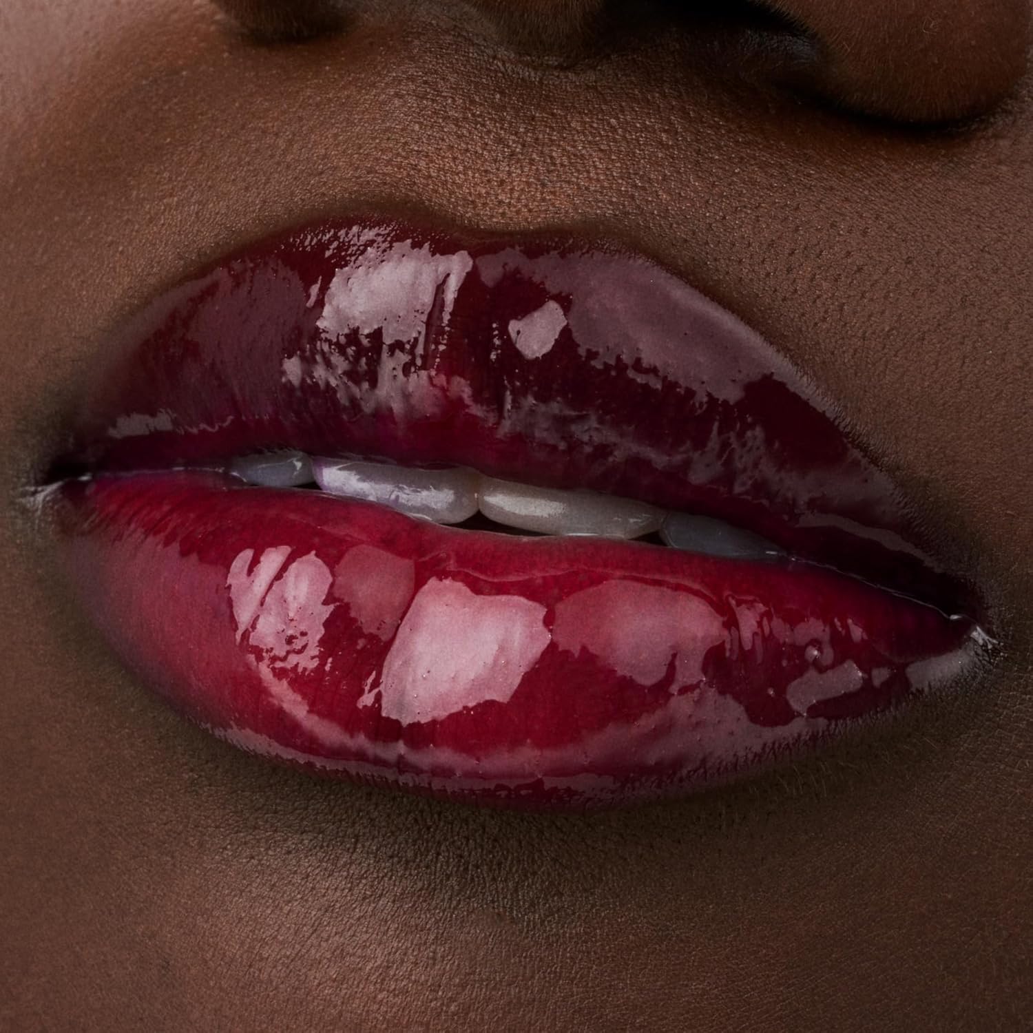 Catrice Glossin' Glow Tinted Lip Oil 040 - View 4 of 8
