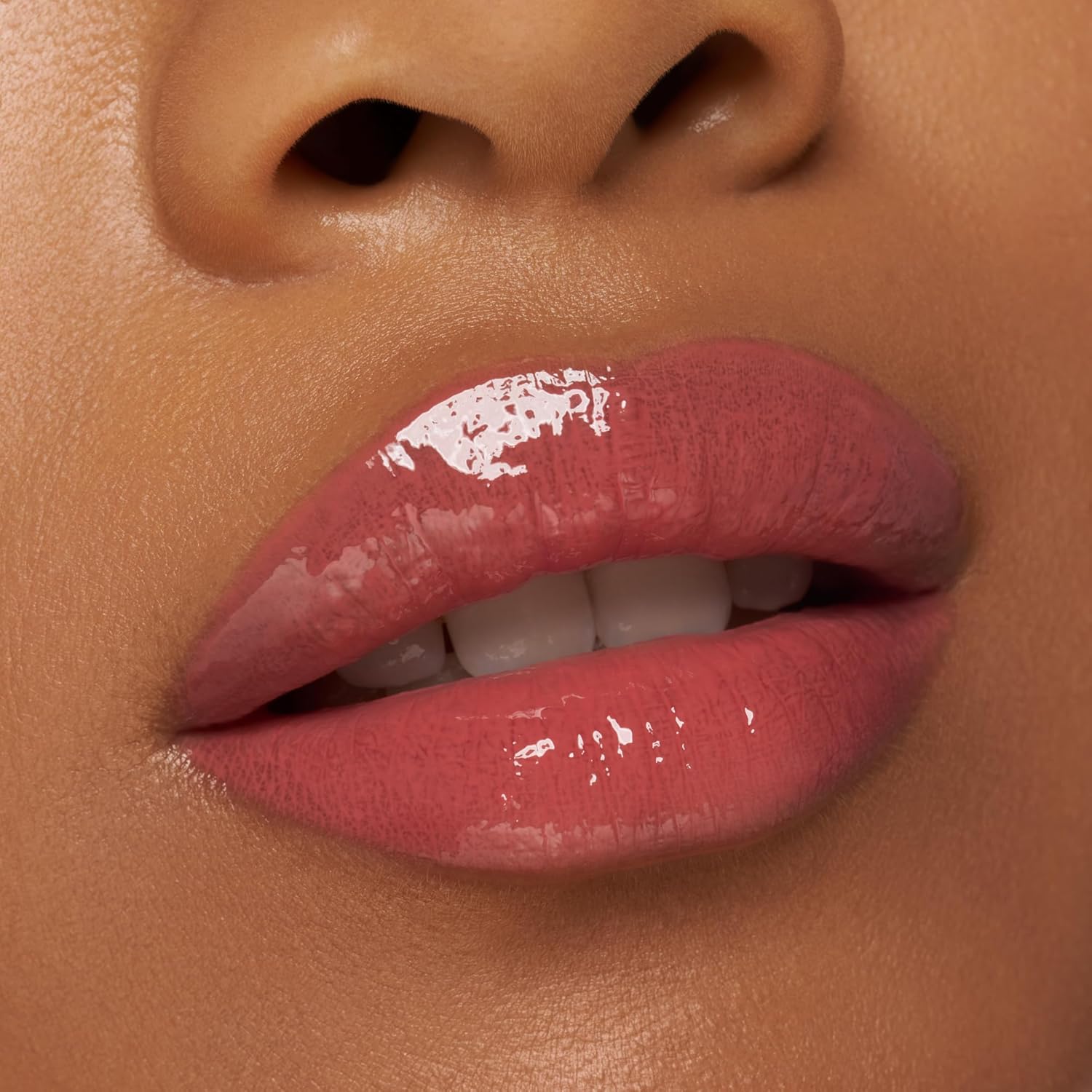 essence extreme shine volume lipgloss 16 - View 5 of 7