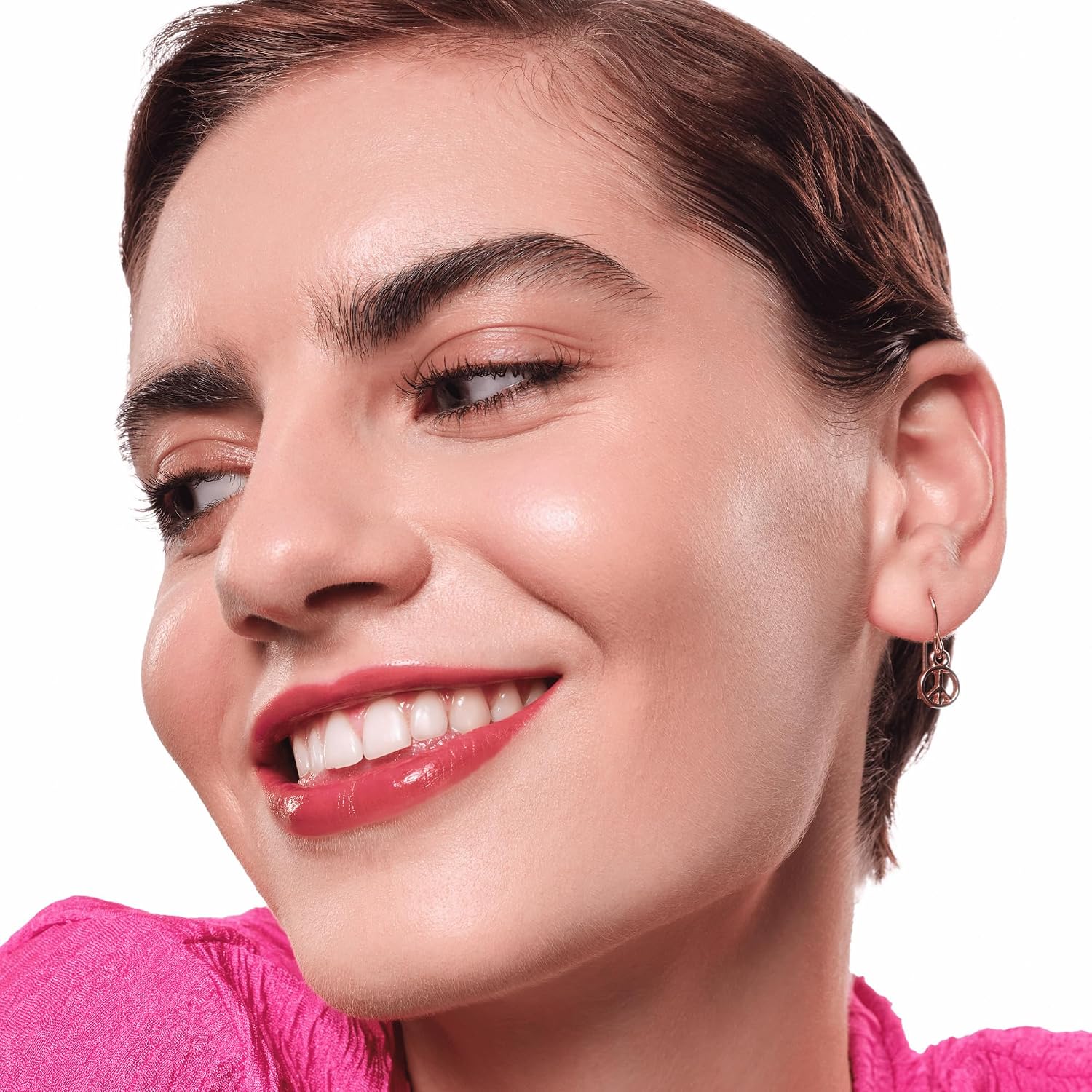 essence hydra kiss lip ink lipstick, no. 07, red, long-lasting, colouring effect, natural, shiny, vegan, no parabens, no microplastic particles, nanoparticles free, pack of 1 (4 ml) - View 3 of 6