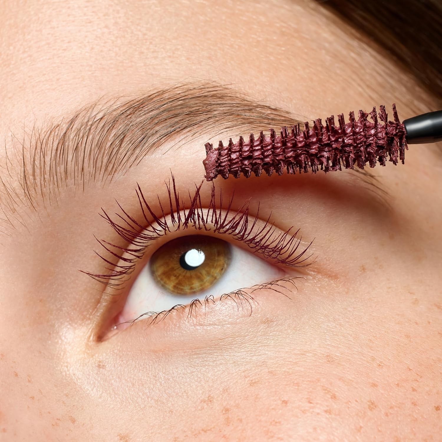 essence Lash Princess False Lash Effect Mascara Burgundy, Red, Volumizing, False Eyelash Effect, Defining, Vegan, No Microplastic Particles, Nanoparticles Free, No Perfume, Pack of 12 ml - View 4 of 6