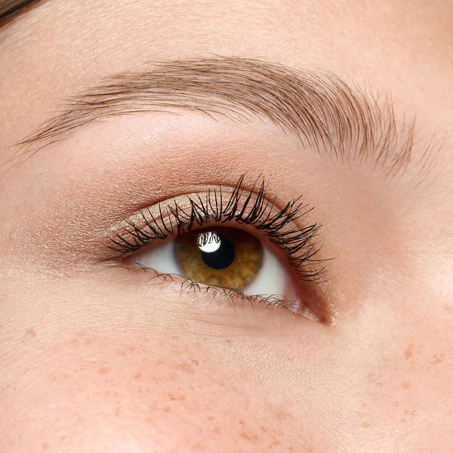 Essence Eyeshadow Crème Long Lasting Rapid Result Intense Color (5g) - View 2 of 5